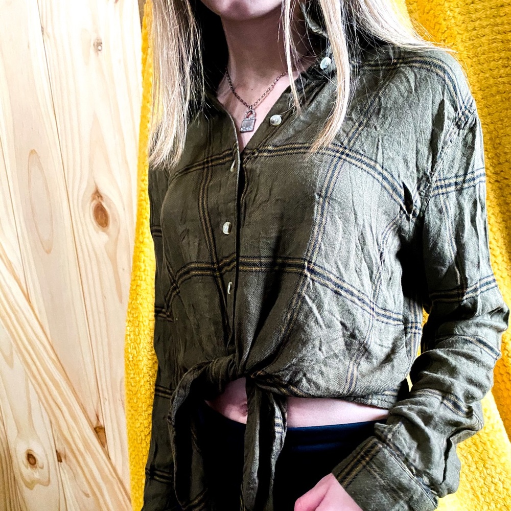 Style Envy Tie front top